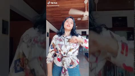 පයම හසමල Piumi Hansamali My Hot Sexy Dance Latest Tiktok