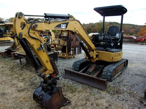 Cat Cr Mini Excavator At Baker Sons Equipment Co