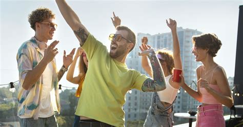 Segredos Que Todo Solteiro E Solteira Deveria Saber Tediado