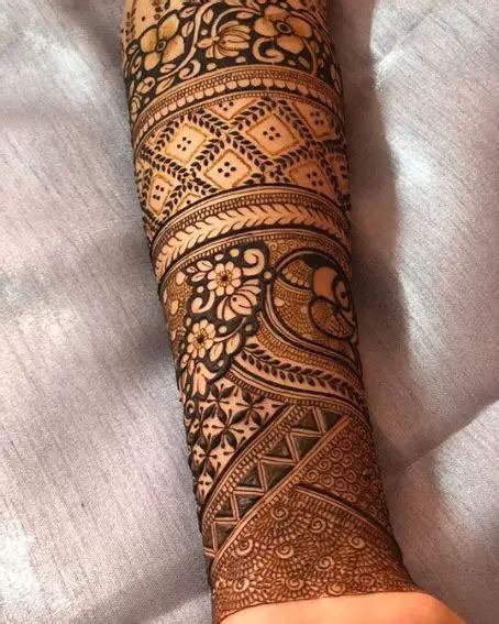 20 Simple And Latest Gujarati Mehndi Designs