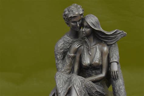 Classical Bronze Statues Lovers Figurines Romantic Couple Sculpture For Wedding