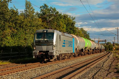 193 816 6 RTB Cargo mit Kesselzug in Thüngersheim August 2021