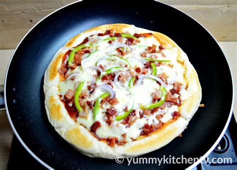 How To Make Pizza At Home Without Oven Yummy Kitchen