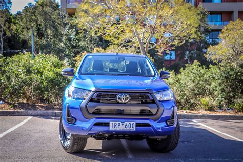 2020 Toyota HiLux Workmate Hi Rider 4x2 Double Cab Car Review