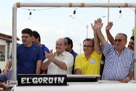 Sílvio Mendes faz carreata em Teresina e segue para o interior