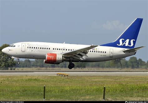 Ln Rrm Sas Scandinavian Airlines Boeing Photo By Aldo Bidini