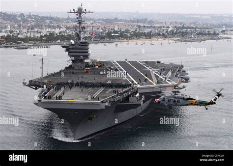 Nimitz-class aircraft carrier USS John C. Stennis (CVN 74 Stock Photo ...