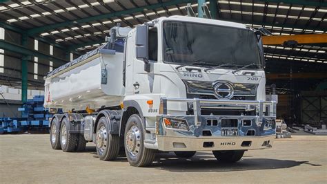 HINO 700 Series Truck Specifications