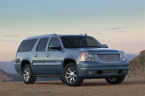 Gmc Yukon Heritage Edition Gmc Yukon Denali Manu Car Hd Wallpaper