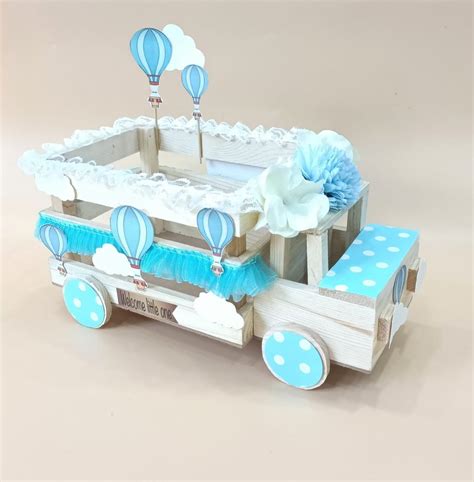 Multicolor Baby Announcement Hot Air Balloon Theme Hamper For Sweet