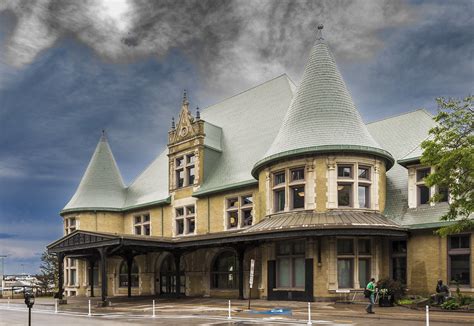 Duluth Union Depot This Train Station In Duluth Minnesota Flickr