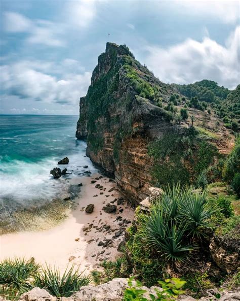 Pantai Karang Payung Wonogiri