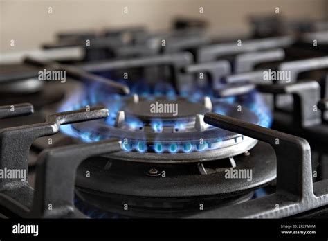 Gas Cooker On Fire At Stephanie Reynolds Blog