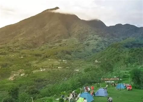 Kisah Angker Gunung Bunder Destinasi Liburan Yang Penuh Dengan Misteri