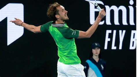 Australian Open Daniil Medvedev Wins Five Set Thriller Reaches Third