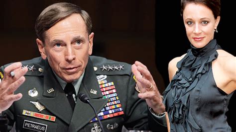 Ex Cia Boss Petraeus So Ging General In Ihre Sex Falle