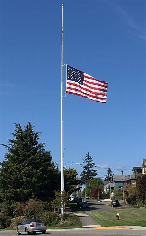 Why Flags At Half Mast Today Texas Hutomo