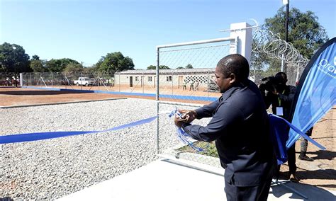 Filipe Nyusi Inaugura Sistema De Abastecimento De Gua Em B Ru O