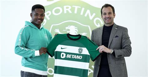 Mo Ambicano Geny Catamo Renova Contrato Sporting At Junho De