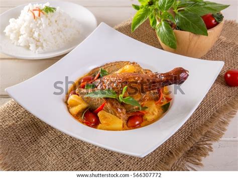 Kaeng Pled Ped Yang Roasted Duck Stock Photo 566307772 Shutterstock