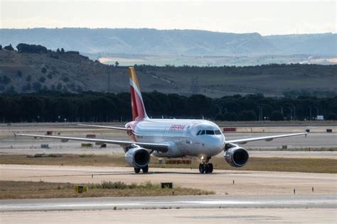 Espa A Tiene Un Gran Problema Con Los Aviones Abandonados En Los