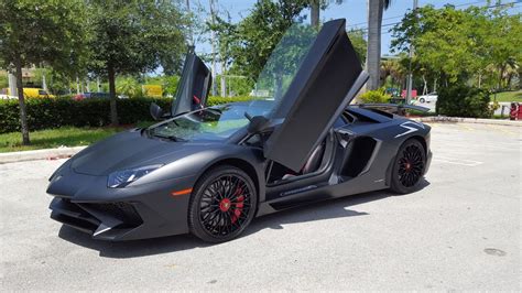 Arriba 87+ imagen lamborghini aventador matte black - Abzlocal.mx