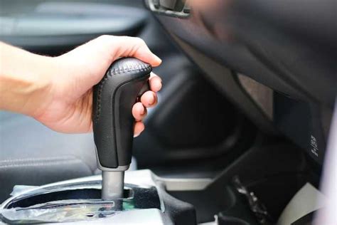 10 Penyebab Mobil Tidak Bisa Mundur General Tips