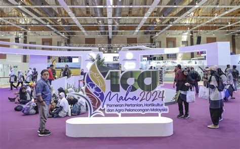 maha  diserbu  hari pertama kosmo digital