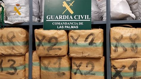 Interceptan 2 000 kilos de hachís en aguas canarias