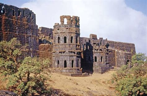 Road Trips To Explore The Forts In Maharashtra 11 Best Forts In