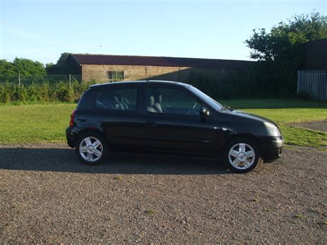 Renault Clio 1 2 Dynamique 05 Reg Sold Ymark Vehicle Services