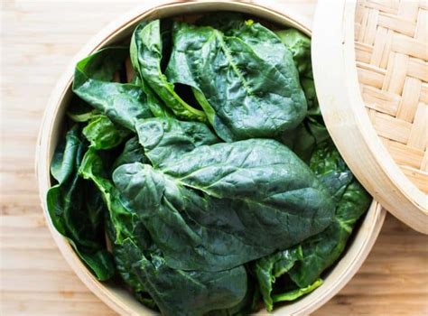 How To Steam Spinach Quick And Easy In Under 1 Minute Always Perfect