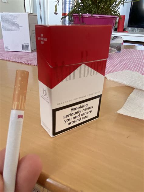 Fake Marlboro Reds Rcigarettes