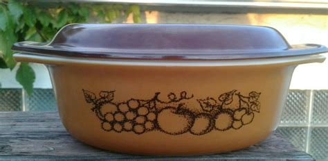 Vintage Pyrex Old Orchard 043 Oval Casserole Dish W Lid Tan Brown Fruit Pattern Ebay