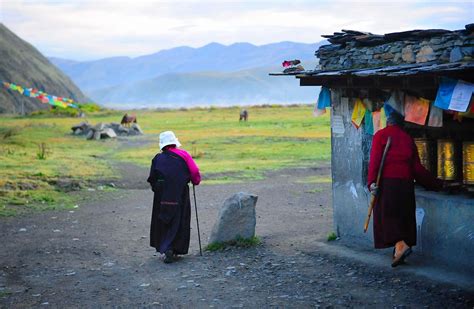 Lhagang Prayer Wheels Tibet Like To See The Pictures As L Flickr