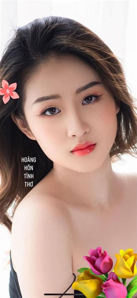 Ghim của Rmahaps trên Brunette beauty Phụ nữ Dễ thương Dép