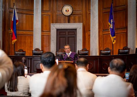 Chief Justice Pays Tribute To Court Clerks For Valuable Assistance