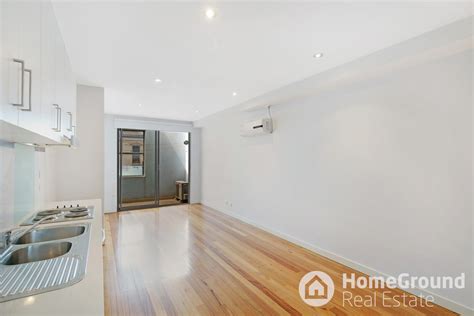 Students praise victoria university footscray nicholson campus 6