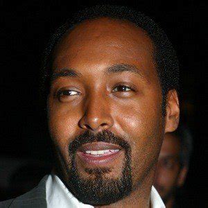 Jesse L. Martin - Age, Family, Bio | Famous Birthdays