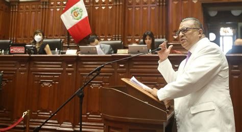 Ministro De Salud Felicita Al Congresista Alejandro Aguinaga Y