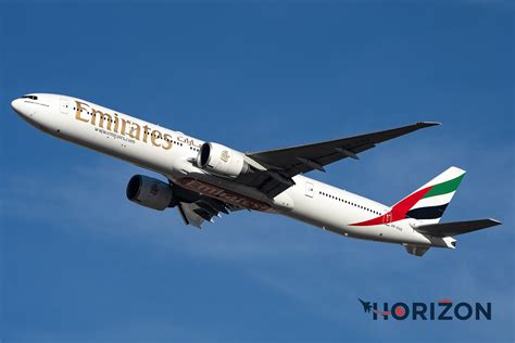 Emirates Boeing Her A Ego Horizon