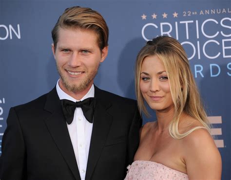 Kaley Cuoco And Karl Cook Married Popsugar Celebrity