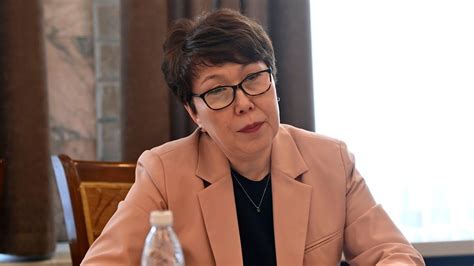 Депутат просит изменить сумму выплат не только прокурорам, а всем ...