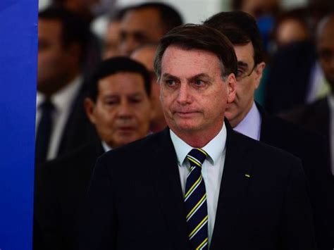 A Gazeta Bolsonaro Decide Incluir Academias No Rol De Atividades