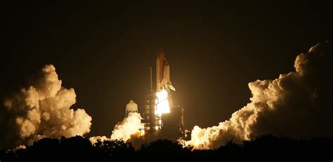 Sts Kennedy Space Center Space Shuttle Discovery Time Night