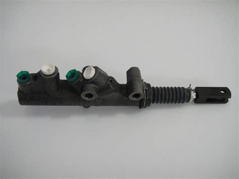 105 62 45 020 01 Alfa Romeo 105 Brake Master Cylinder Dual Circuit