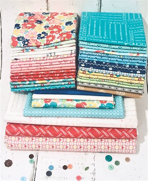 Vintage Housewife Quilt Kit With Vintage Happy 2 Fabric By Lori Holt Of