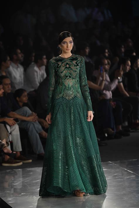 Amit Aggarwals Couture Collection Crystalis Makes Its Debut At India