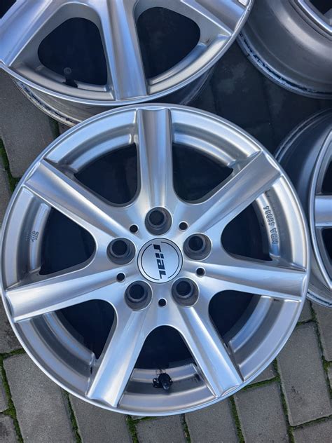 Felgi 6 5Jx15 5x114 3 Kia Ceed Hyundai Toyota Auris Corolla Suzuki SX4