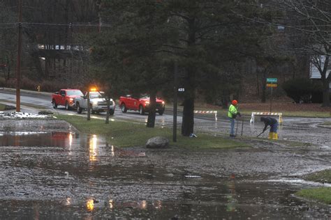 Severe storms bringing flooding, rain and heavy snow along eastern US ...